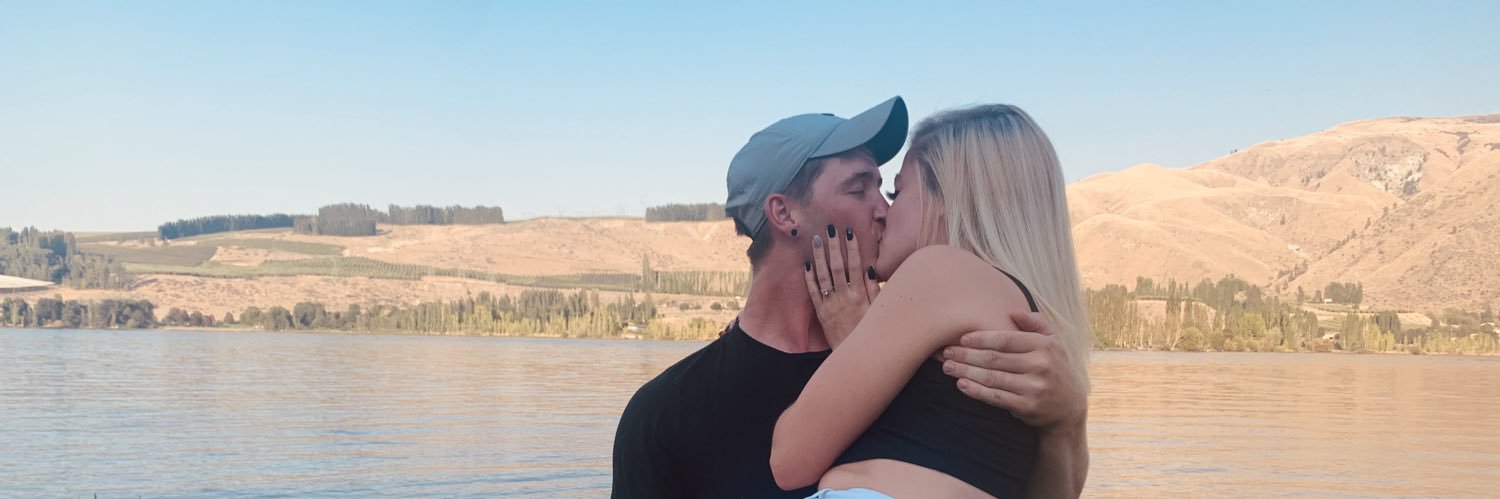 tay_mchugh's profile banner image