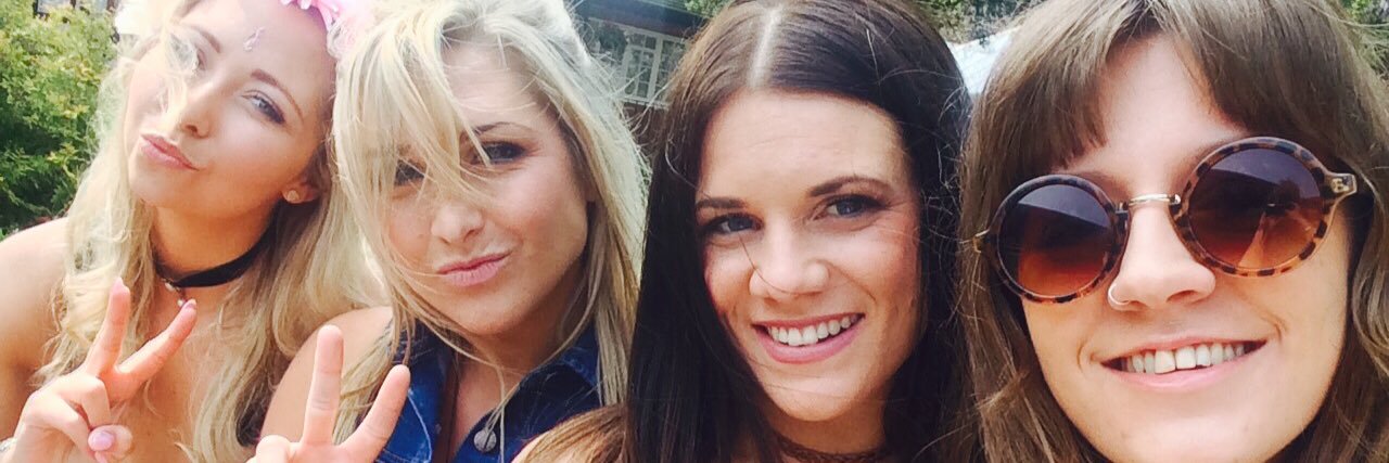 NikkiAyles's profile banner image