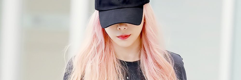 taeyeon_528's profile banner image