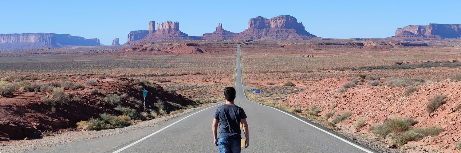 Maxi 🧑‍💼✈️ banner