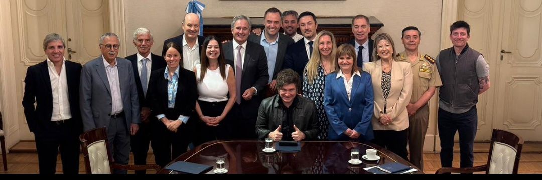 AnaAnota . 🗽⚖️🕊️🇦🇷💜💜💜 banner
