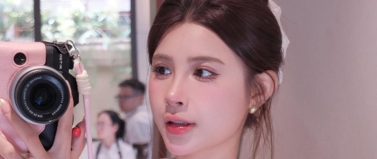 lananh383's profile banner image