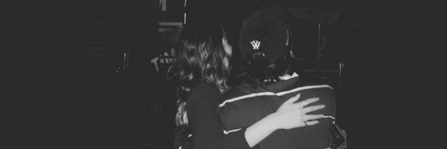 fckngcarol's profile banner image