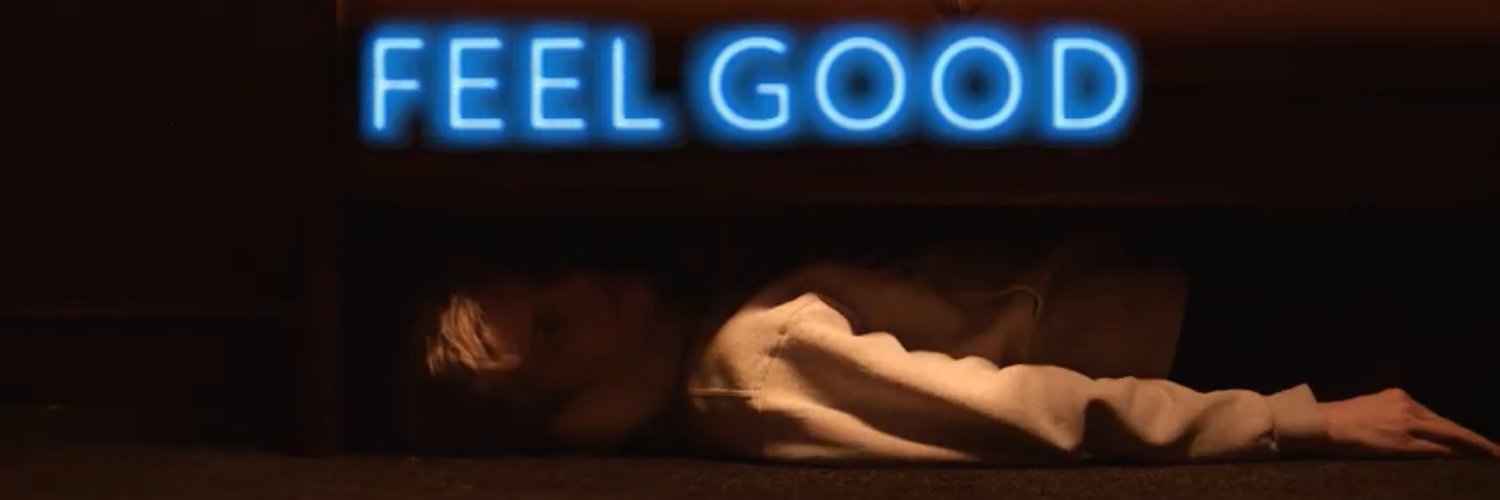 Mae Martin banner