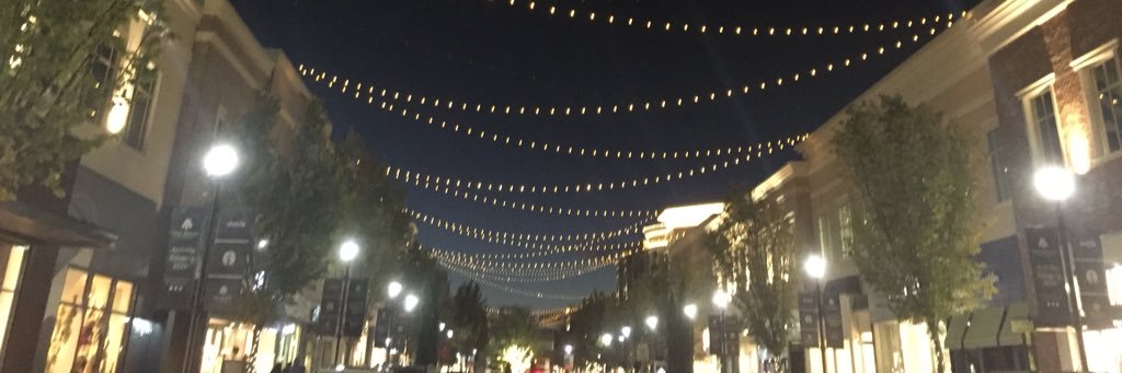B banner