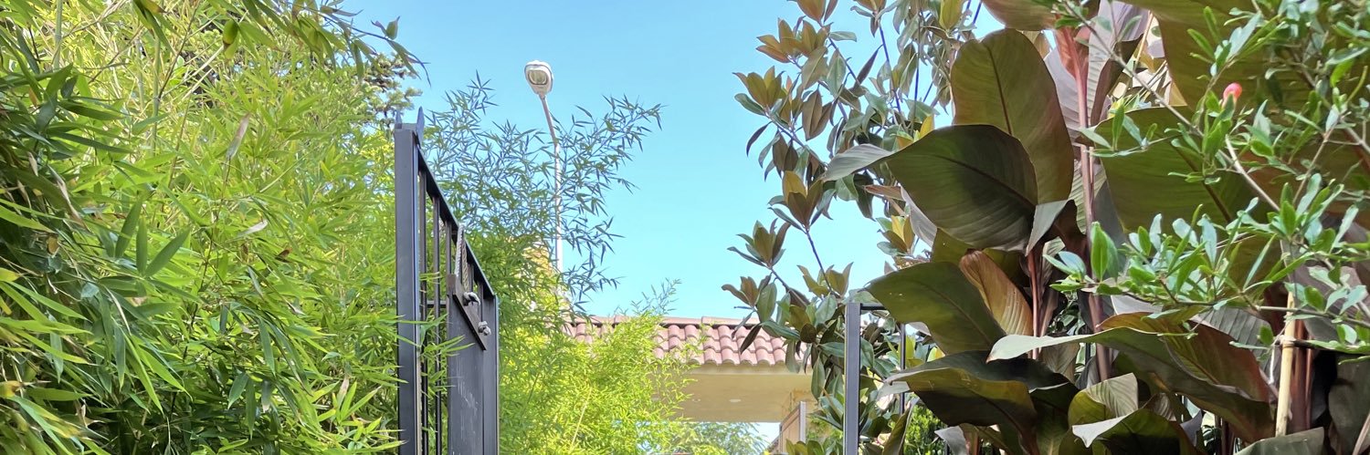 Eimb9's profile banner image