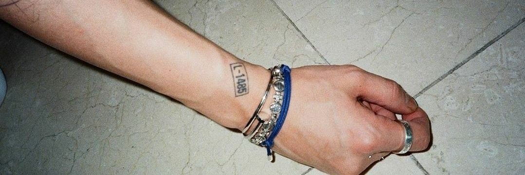loeyying's profile banner image