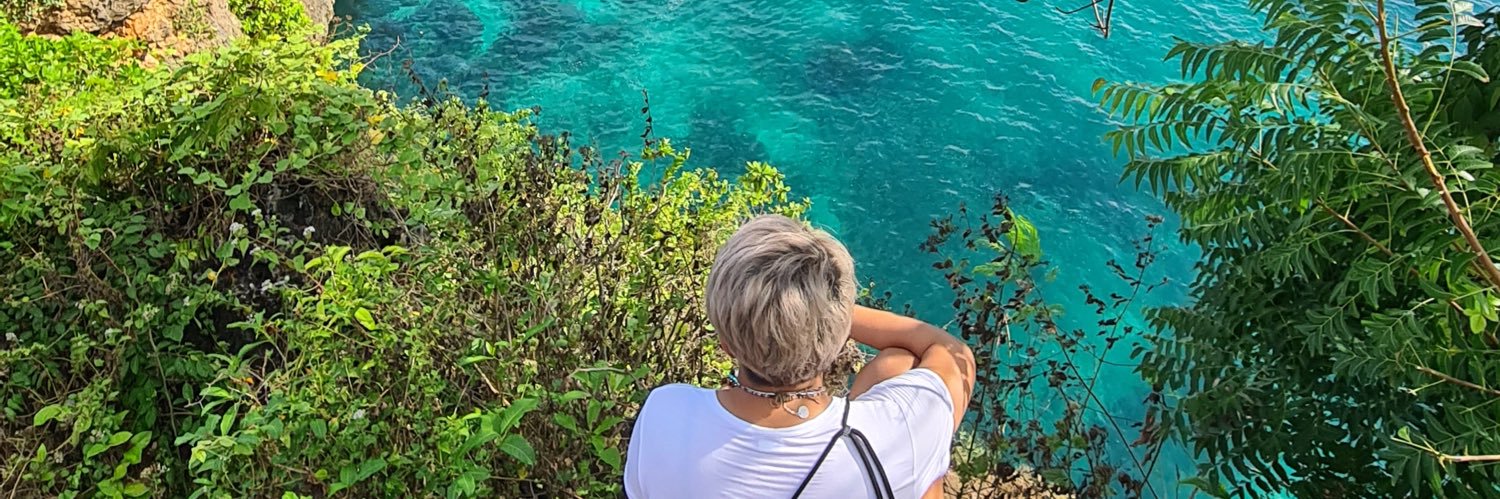 Meira Anastasia banner