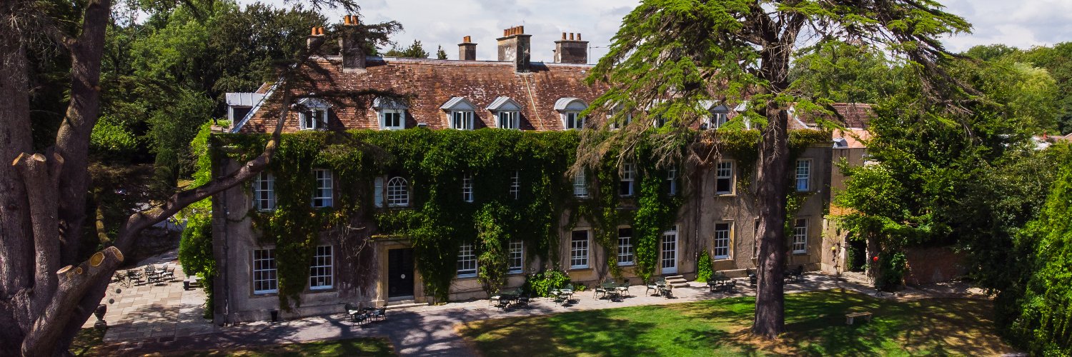 holbrookmanor's profile banner image