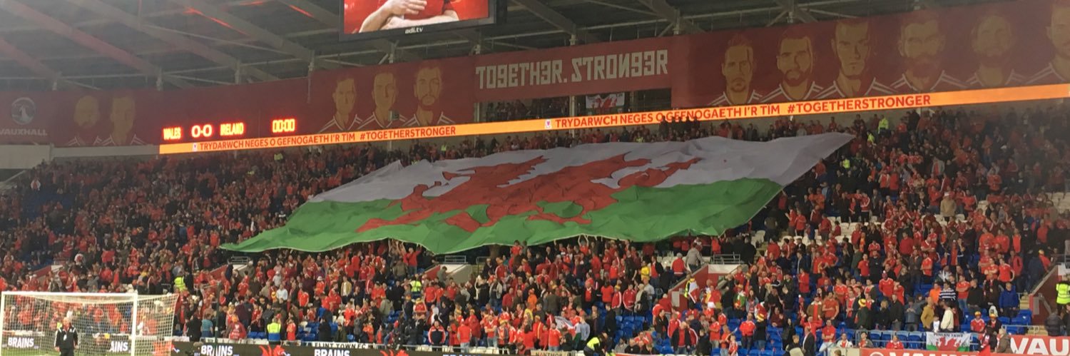 Iwan Machno Lloyd banner