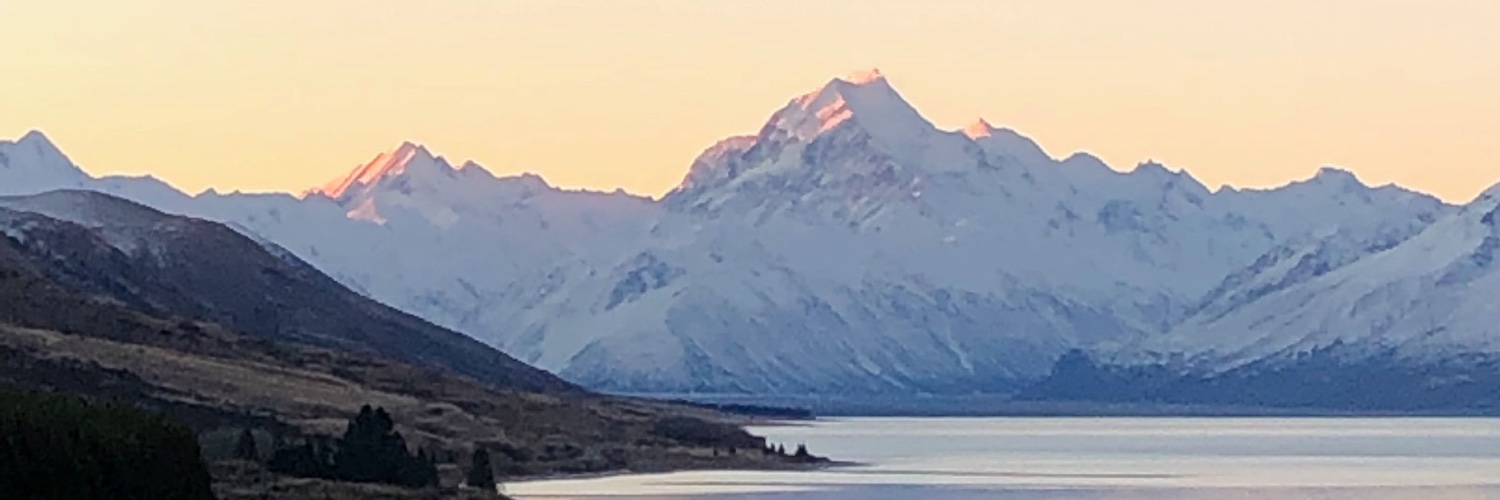 IKDi's profile banner image