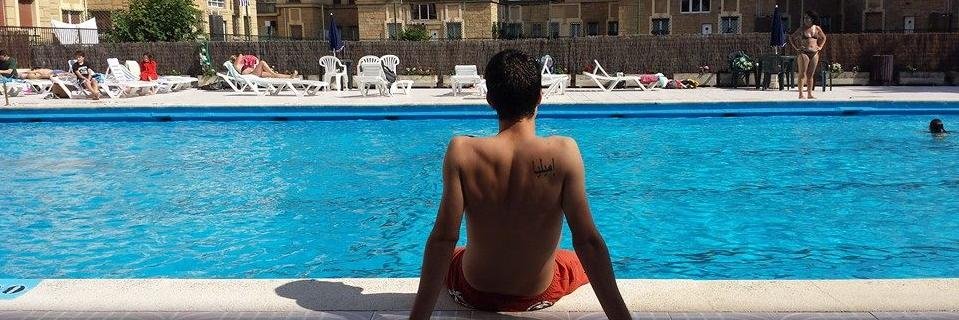 adrihantz's profile banner image