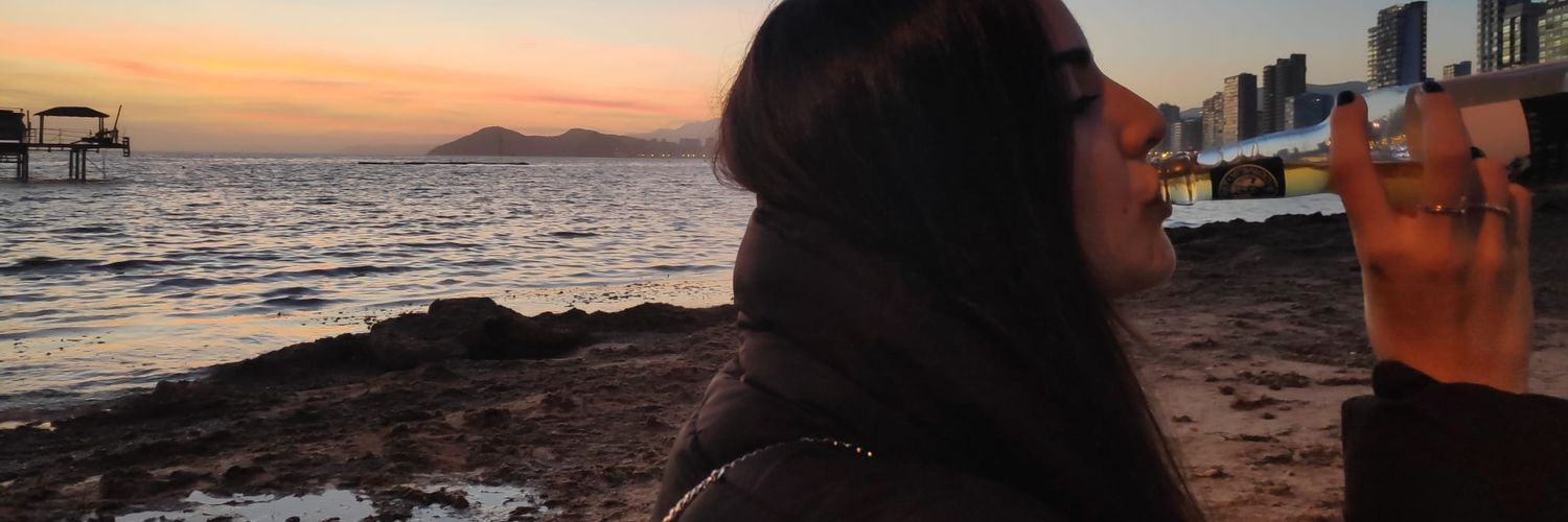 ravina's profile banner image