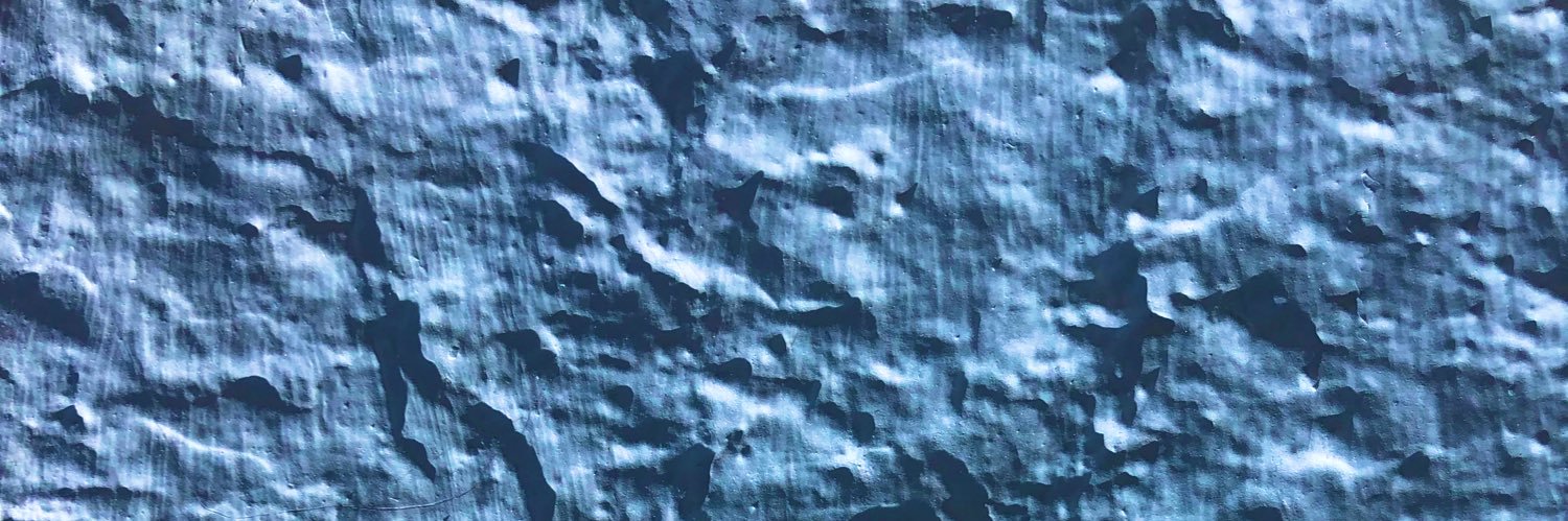 r_n12's profile banner image