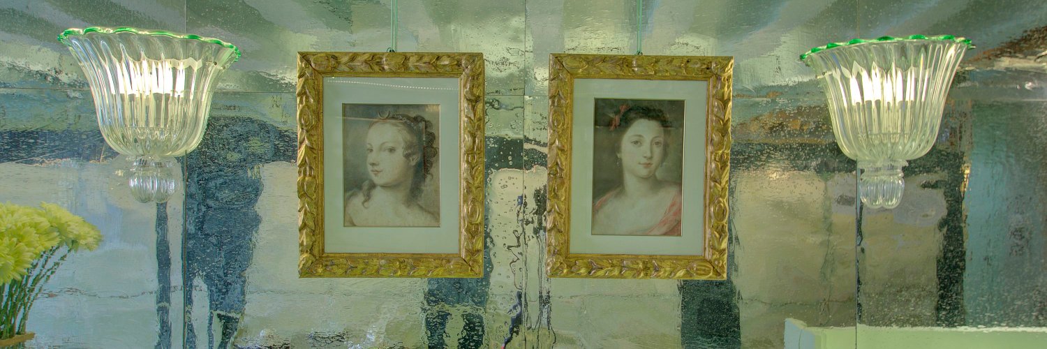 VeniceAparts's profile banner image