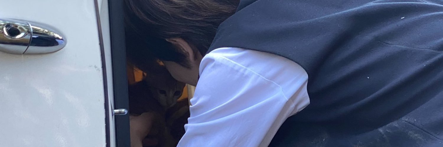 growupsunshine's profile banner image