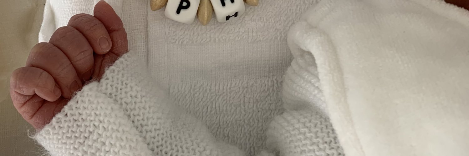 Lena-constance 🌸 banner