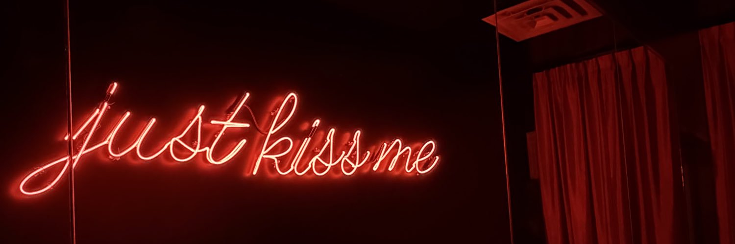 nonchalantbee_'s profile banner image