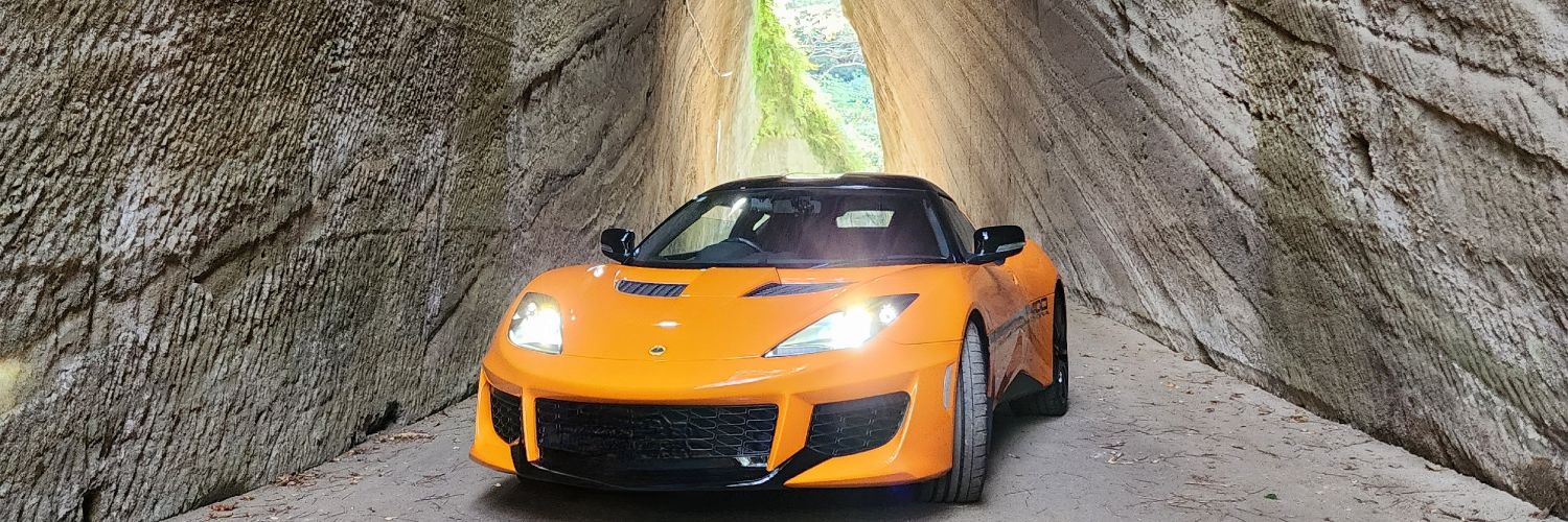 km718's profile banner image