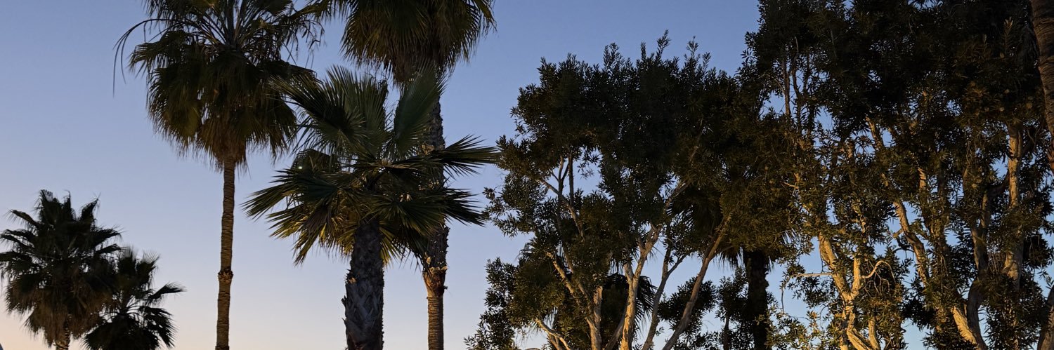 danielleeclarke's profile banner image