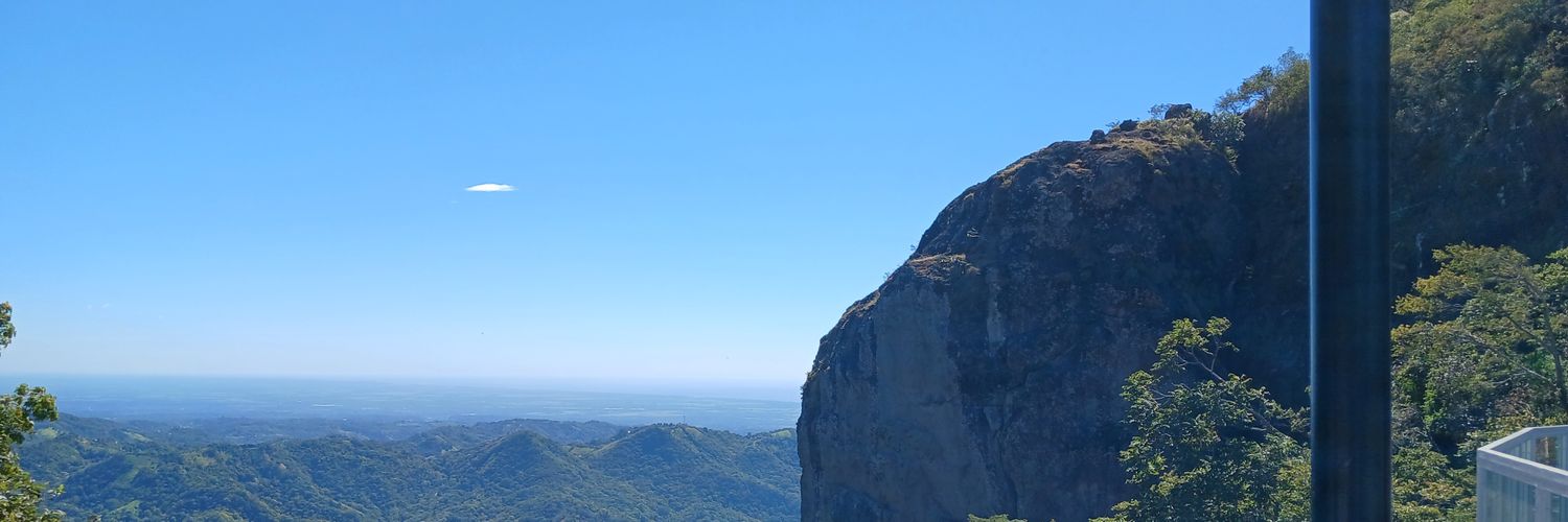 AOrellna's profile banner image