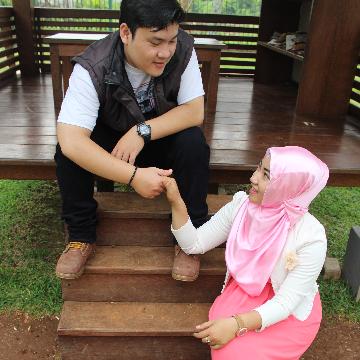 dev_wulandari's profile banner image