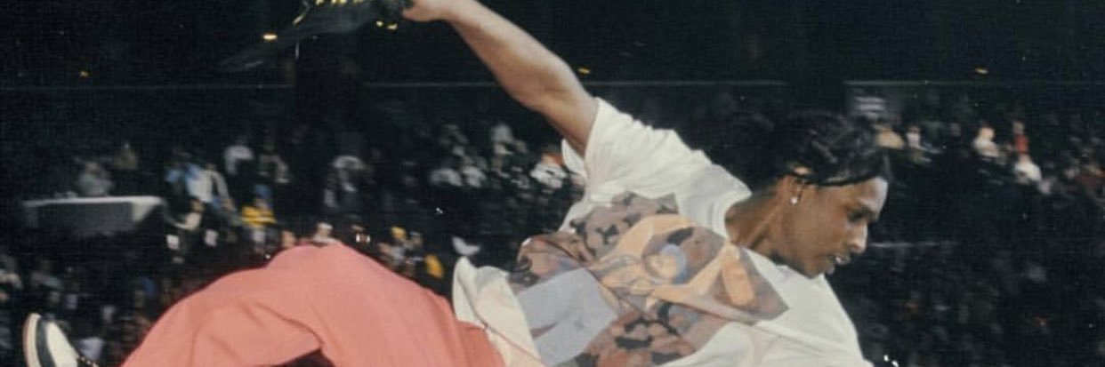 kanyeKickswith's profile banner image