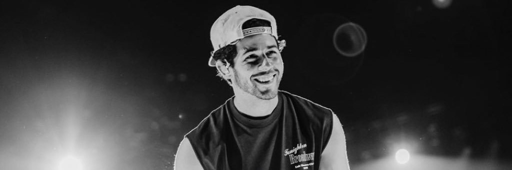 Leessslooo's profile banner image