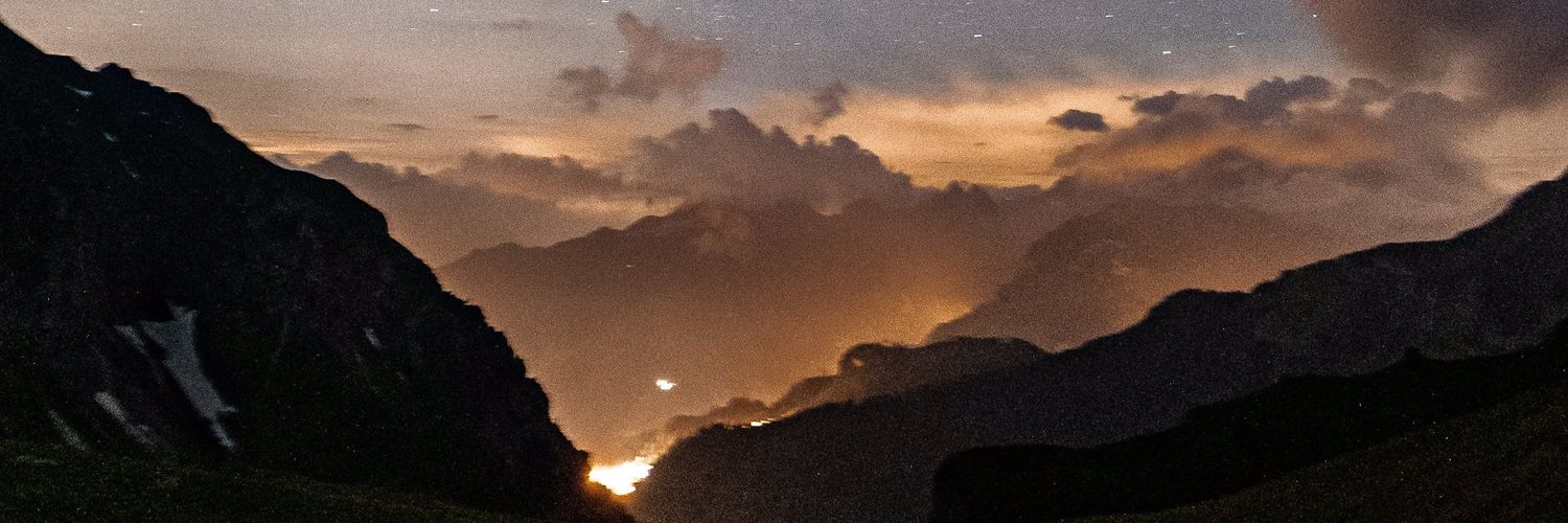 __DMNT's profile banner image
