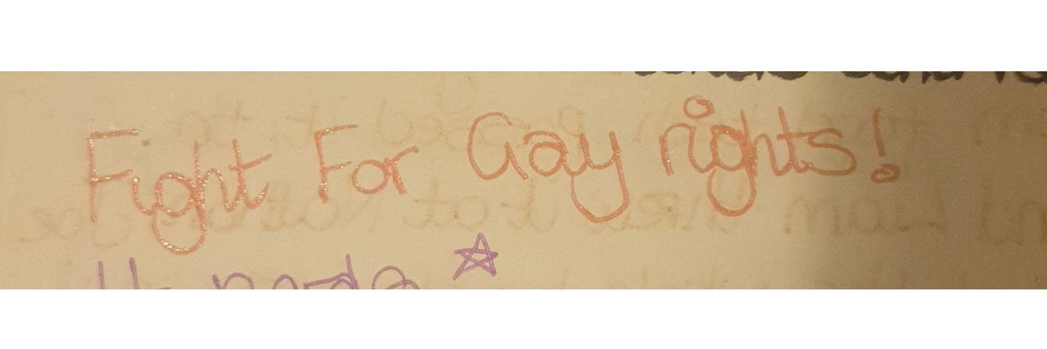 Lauren 🌻 banner