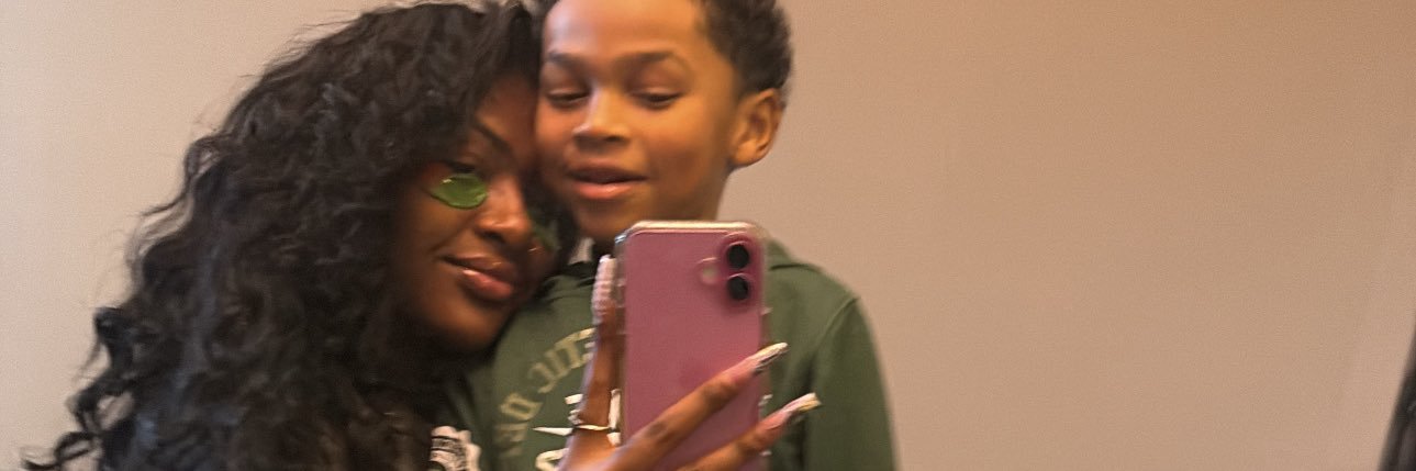 yesbre_'s profile banner image