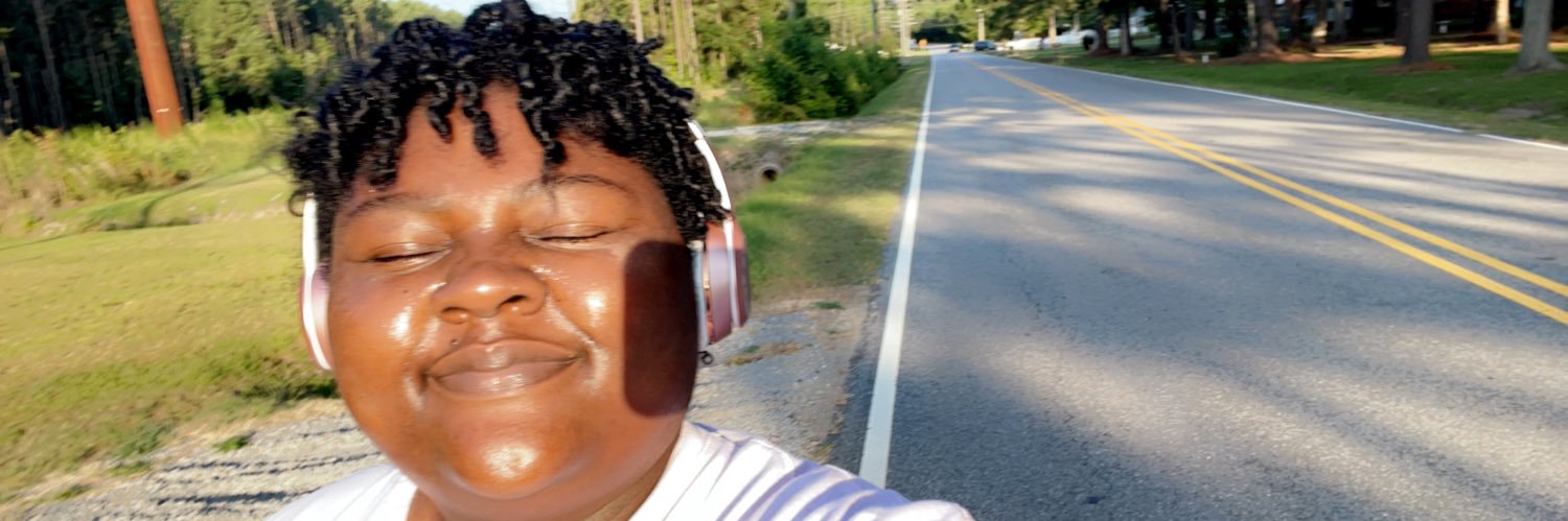 _darikaw's profile banner image