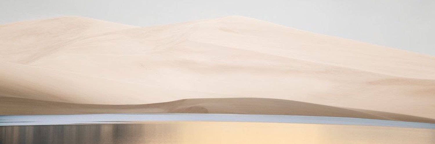 raye_eman's profile banner image