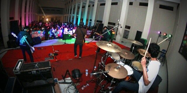 VERTICAL JUMP banner