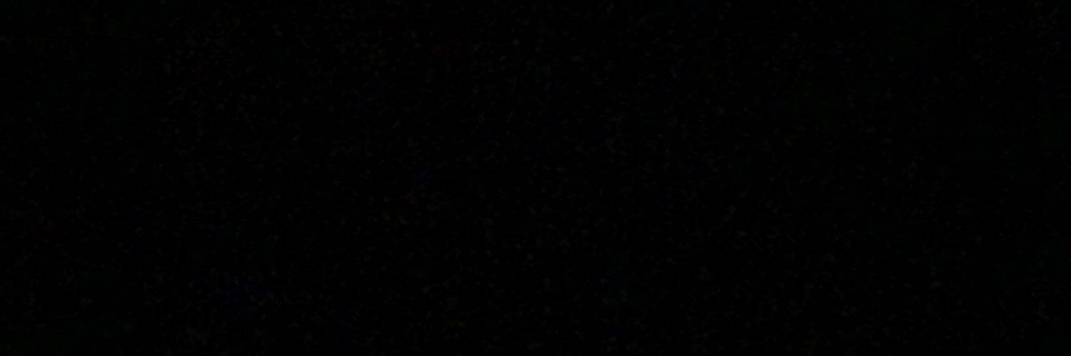 3L_3z's profile banner image