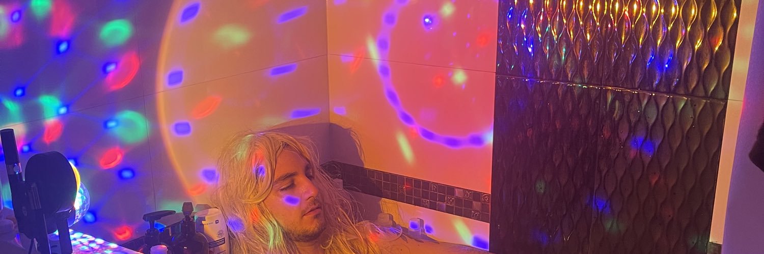 itskufri's profile banner image