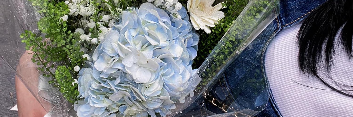 neevii's profile banner image