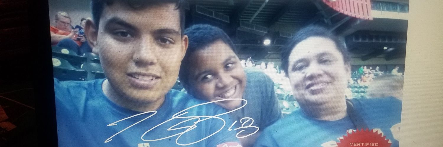 yopagan's profile banner image