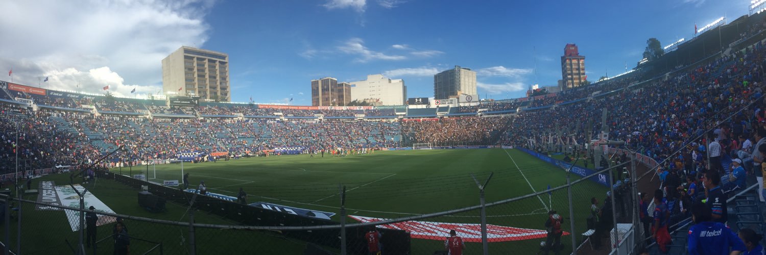 Castillo banner