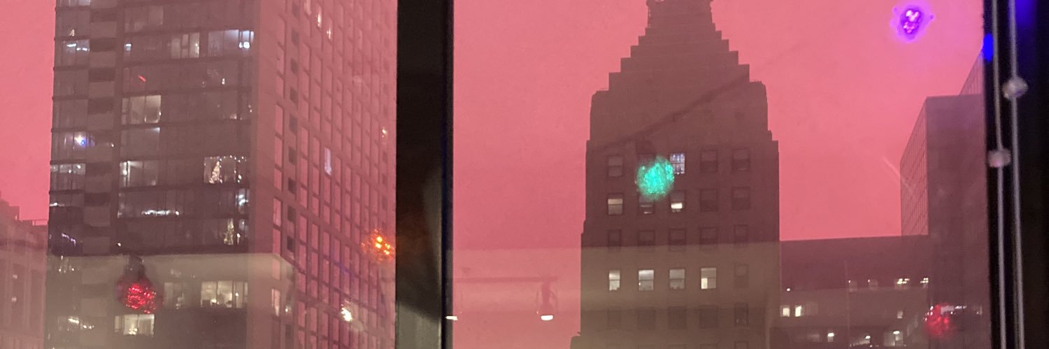 lyssa323's profile banner image