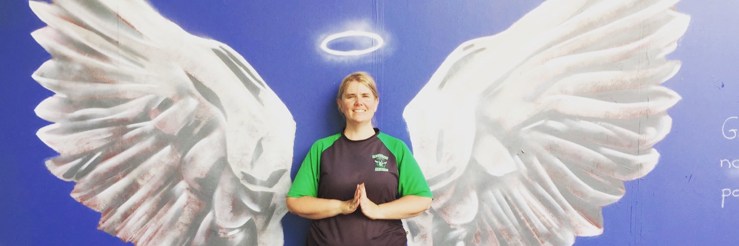 Catherine Pitt 👻 banner