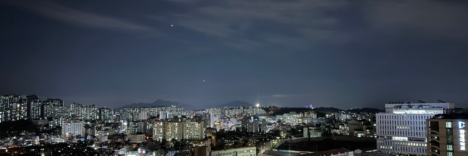 realolikama's profile banner image