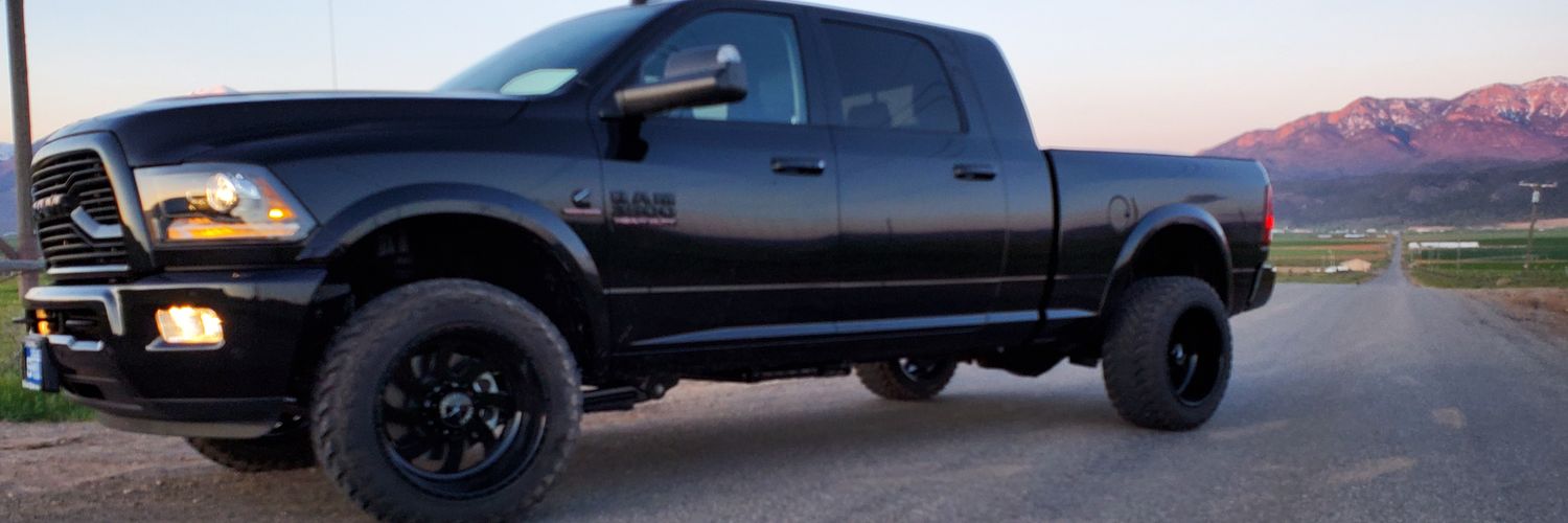 heyitsbeav's profile banner image