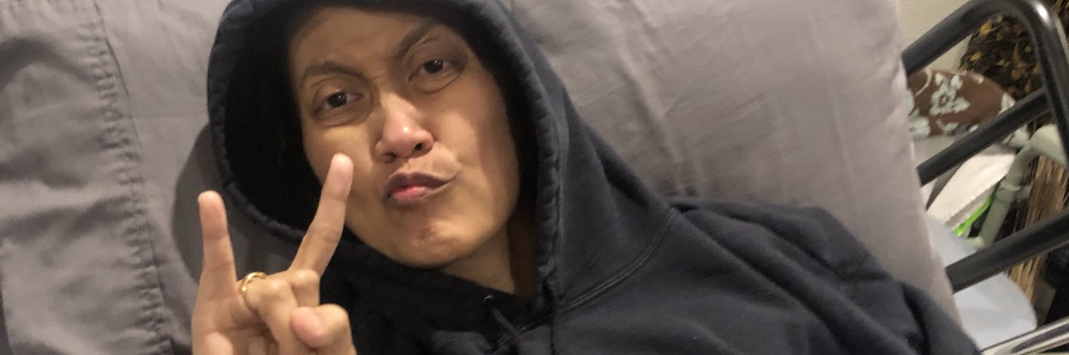 erinspooner's profile banner image
