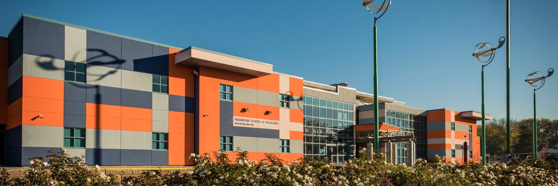 Paramount School banner