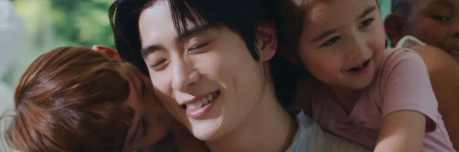 wholeeyas's profile banner image