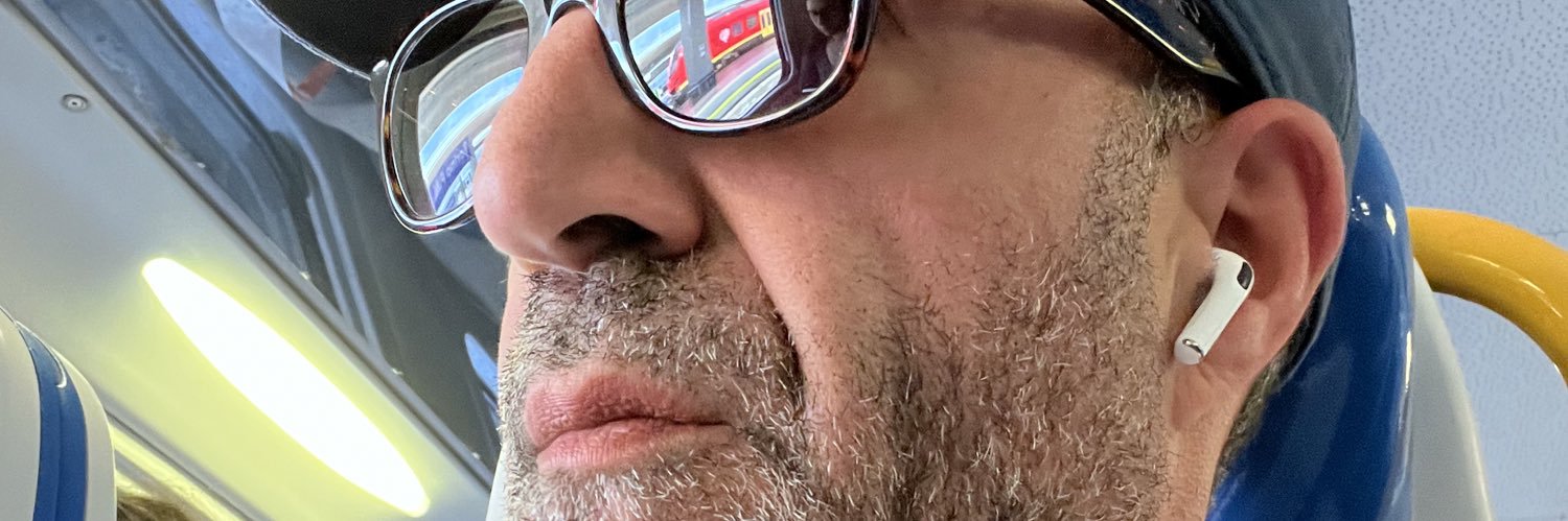 iSexpistols's profile banner image
