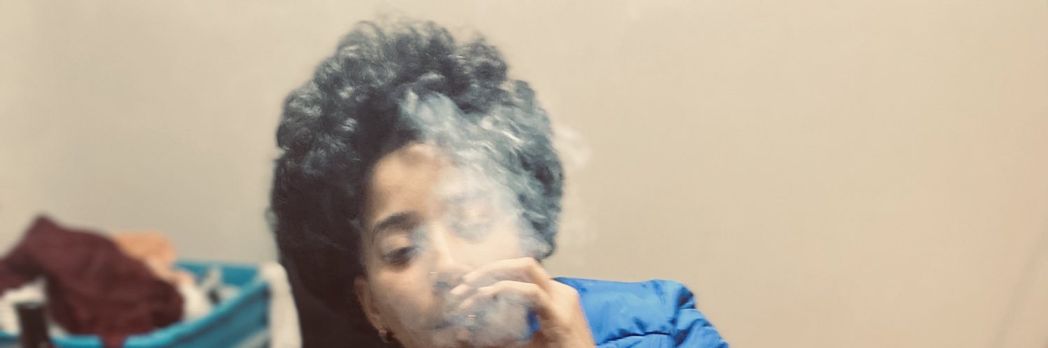 SheBallin_'s profile banner image