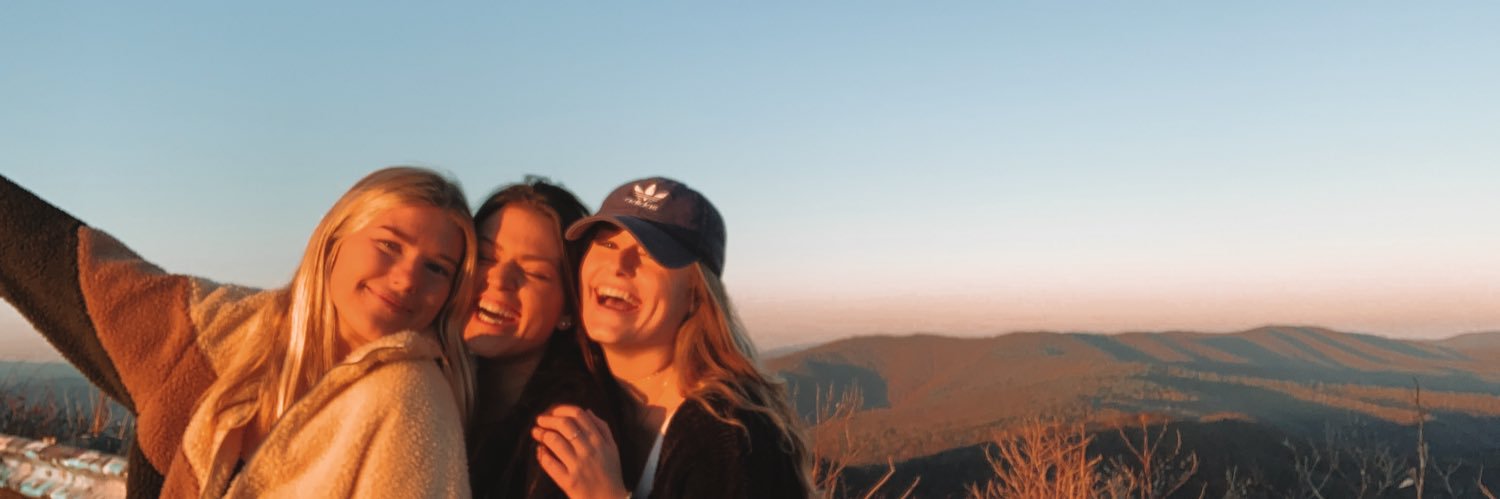 bri_schmidt_'s profile banner image