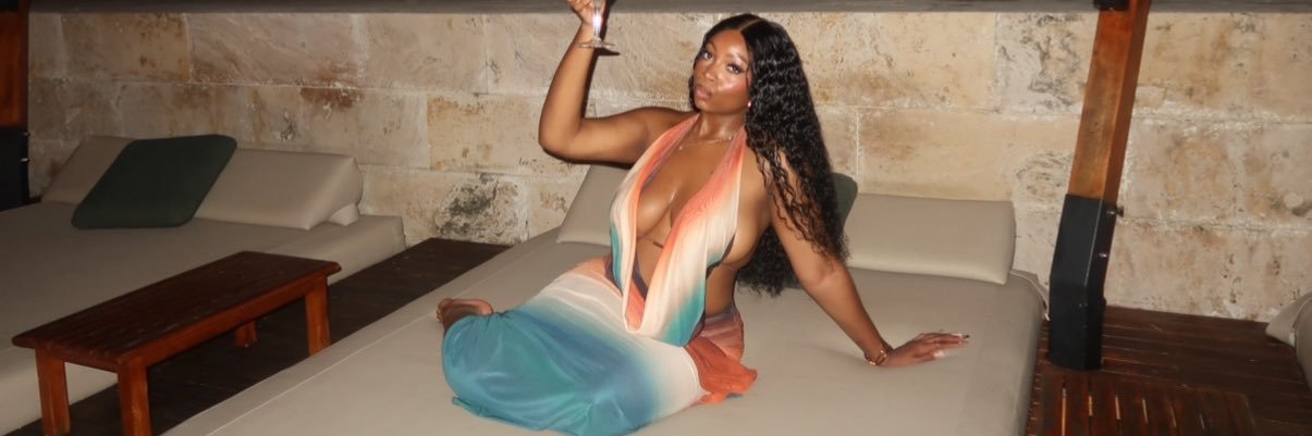 Beyinye's profile banner image